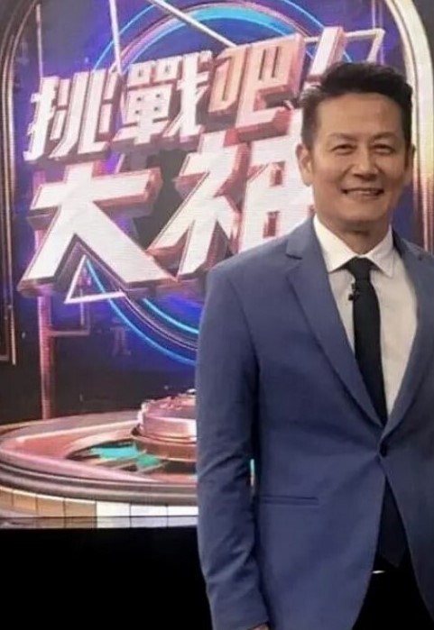 最新泄密门长沙某医院实习生护士私生活淫乱啪啪视频流出 - 爱骑姬